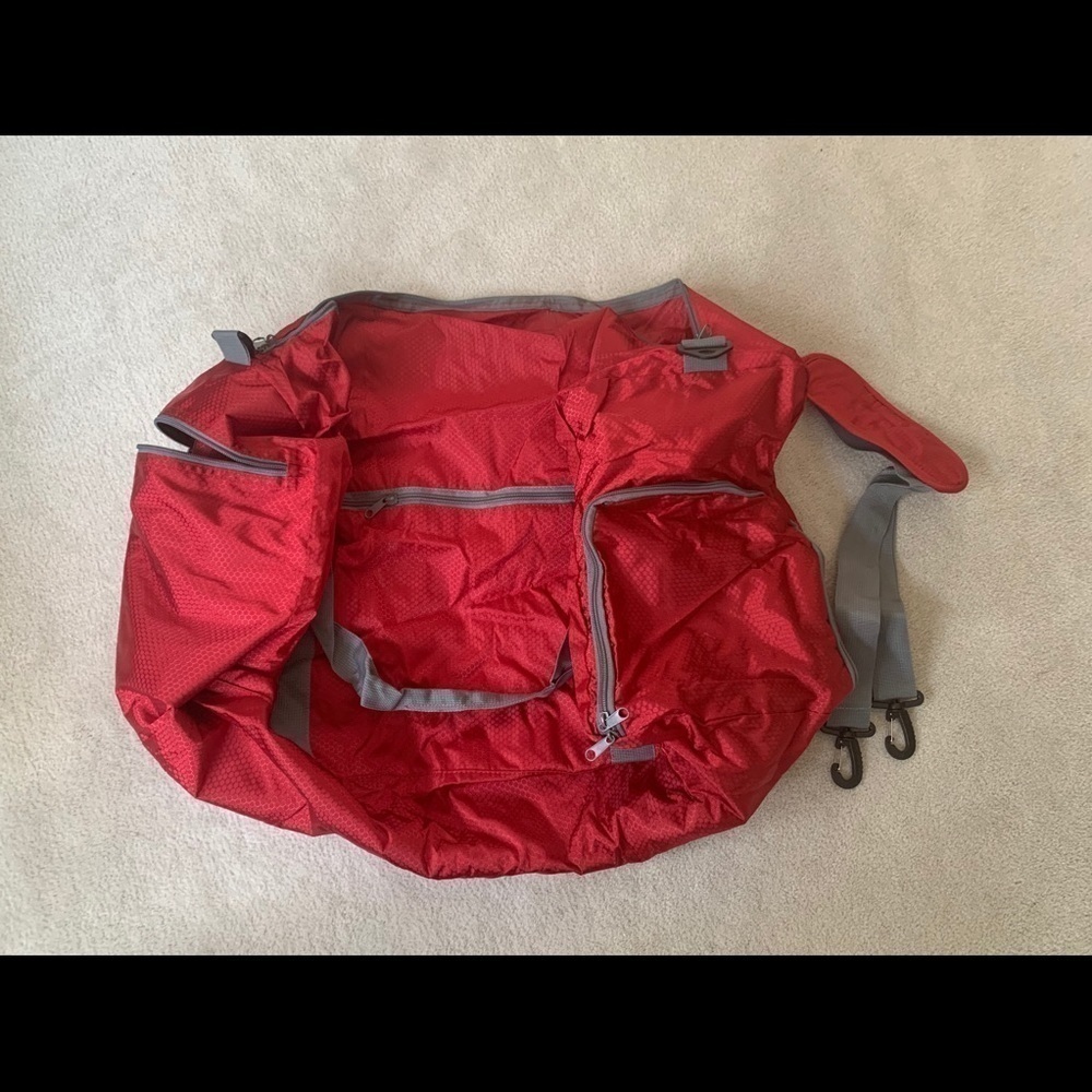 New 65L Travel Duffel Bag Foldable/Lightweight,RED - Picture 12 of 15